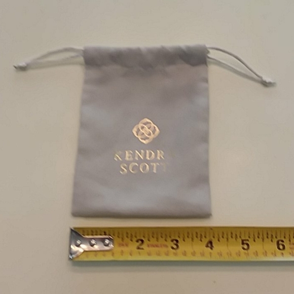 Kendra Scott dust bag small - Picture 2 of 4